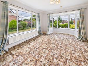 Living Room- click for photo gallery